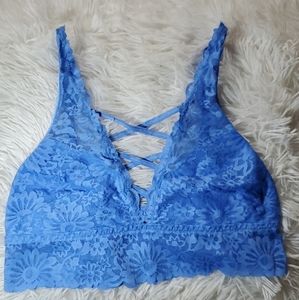 Victoria's Secret Baby Blue Lace Convertible Strap Bralette
